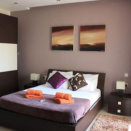Sunny 2 Bedroom, 2 Bathrooms, Seaside Apt. Sliema Ngoại thất bức ảnh