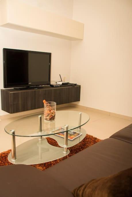 Sunny 2 Bedroom, 2 Bathrooms, Seaside Apt. Sliema Ngoại thất bức ảnh