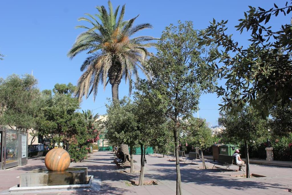 Sunny 2 Bedroom, 2 Bathrooms, Seaside Apt. Sliema Ngoại thất bức ảnh