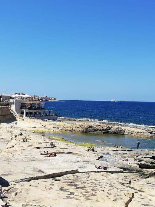 Sunny 2 Bedroom, 2 Bathrooms, Seaside Apt. Sliema Ngoại thất bức ảnh
