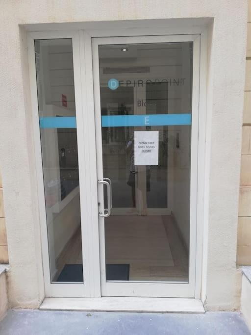Sunny 2 Bedroom, 2 Bathrooms, Seaside Apt. Sliema Ngoại thất bức ảnh